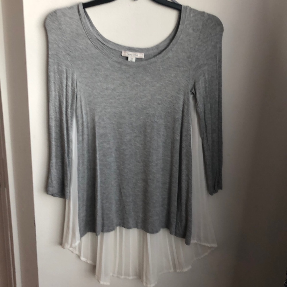 ❤️ 5/$35 adam levine grey t-Shirt pleated back XS